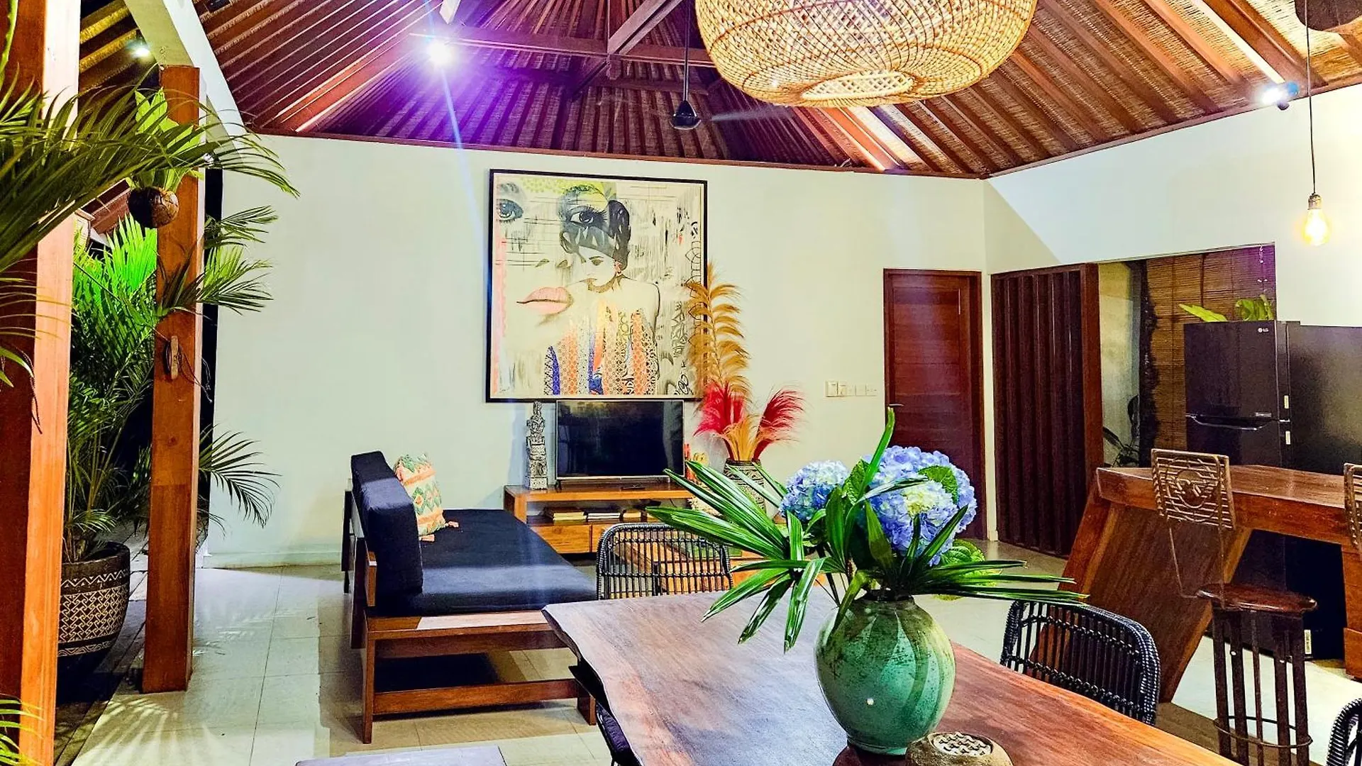 Villa Sunari Ubud Indonesia